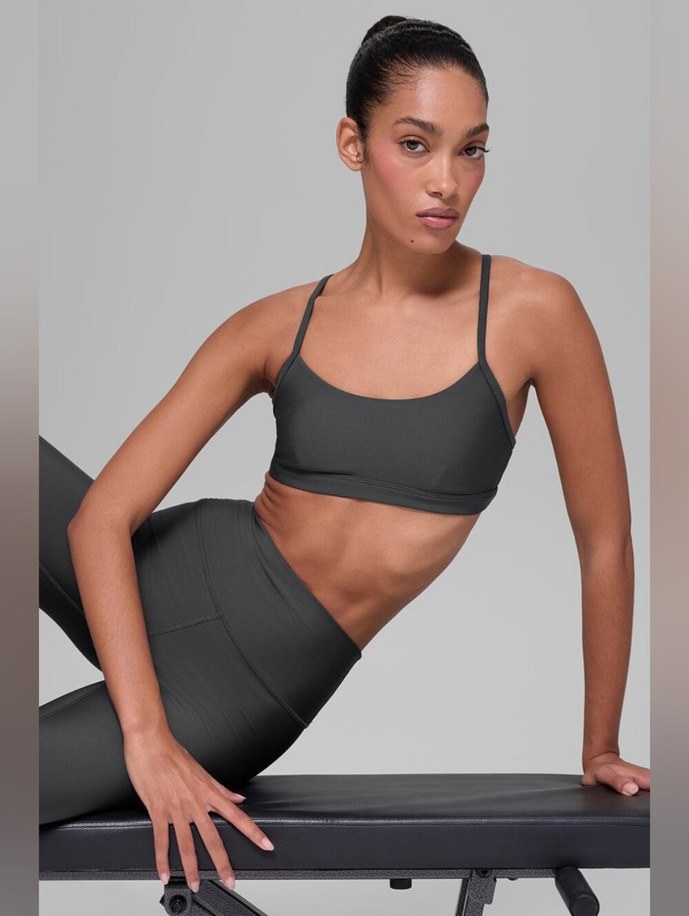 ALO Yoga Airlift Intrigue Bra in Anthracite